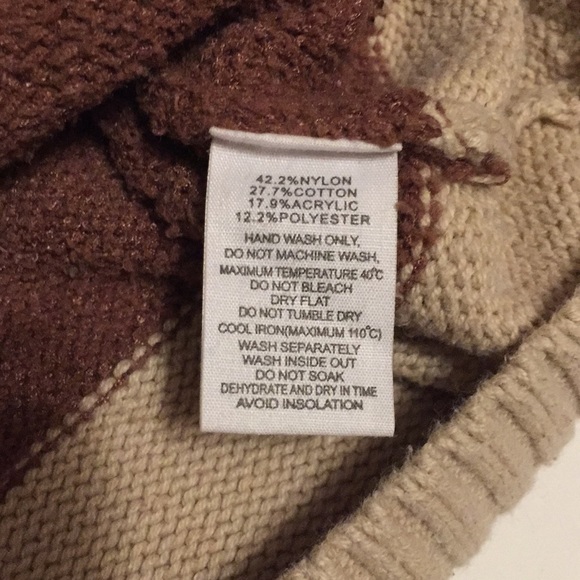 Yishion Medium sweater - Picture 2 of 2